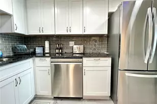 855 Bayway Blvd, Clearwater, FL 33767 - Photo 8