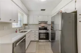 404 Brandywine Dr, Largo, FL 33771 - Photo 8