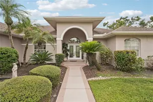 6174 Misty Oaks Dr, Sarasota, FL 34243 - Photo 4