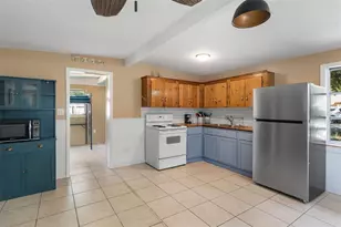 6129 Beacon Point Dr, Weeki Wachee, FL 34607 - Photo 2