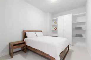 301 1st St S, Saint Petersburg, FL 33701 - Photo 16