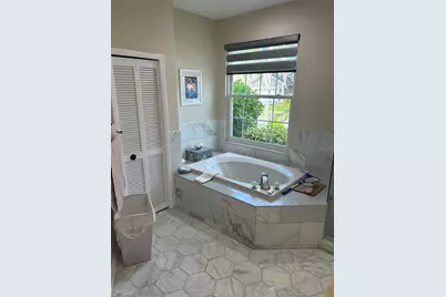 2670 Resnik Circle W, Palm Harbor, FL 34683 - Photo 10