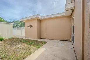 912 Riverside Dr, Tarpon Springs, FL 34689 - Photo 32