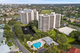 5950 Pelican Bay Plaza S, Gulfport, FL 33707 - Photo 14