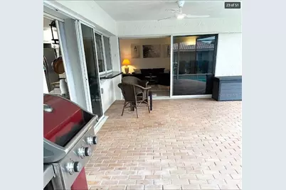 2001 Hawaii Avenue NE, Saint Petersburg, FL 33703 - Photo 24