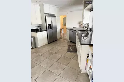 2001 Hawaii Avenue NE, Saint Petersburg, FL 33703 - Photo 16