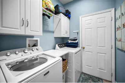 1033 Bella Vista Drive NE, Saint Petersburg, FL 33702 - Photo 18