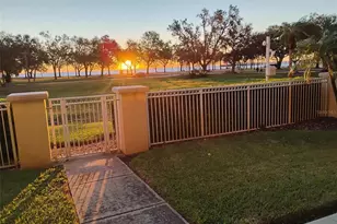 555 5th Ave NE, Saint Petersburg, FL 33701 - Photo 2