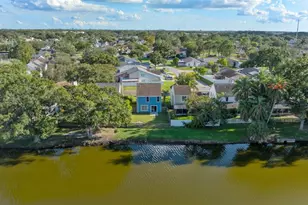 10771 Glen Ellen Dr, Tampa, FL 33624 - Photo 32