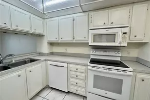 18304 Gulf Blvd, Redington Shores, FL 33708 - Photo 10