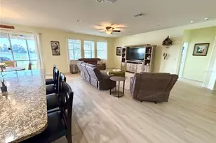 1516 Yale Castle Ct, Ruskin, FL 33570 - Photo 8