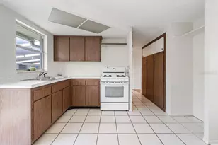 12400 Park Blvd, Seminole, FL 33772 - Photo 6