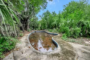 532 Hampton Ave NE, Saint Petersburg, FL 33703 - Photo 14