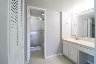 7400 Sun Island Dr S, South Pasadena, FL 33707 - Photo 24