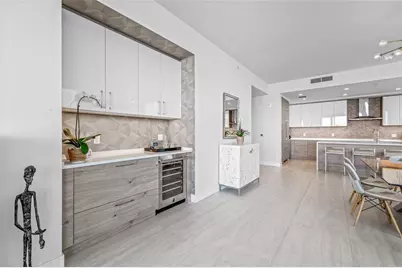 301 1st Street S #803, Saint Petersburg, FL 33701 - Photo 18