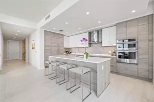 301 1st St S, Saint Petersburg, FL 33701 - Photo 12