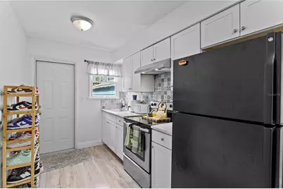 4762 Haines Road N, Saint Petersburg, FL 33714 - Photo 10