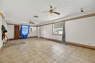 311 S Webb Rd, Plant City, FL 33566 - Photo 14