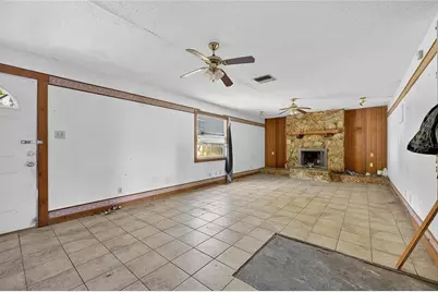 311 S Webb Road, Plant City, FL 33566 - Photo 8