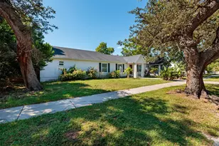 4320 8th Ave N, Saint Petersburg, FL 33713 - Photo 2