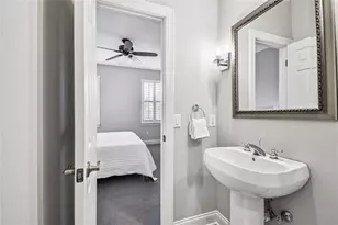 1925 Floresta View Dr, Tampa, FL 33618 - Photo 58