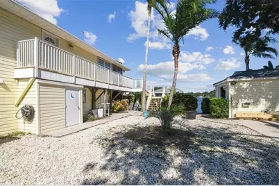 9914 Alavista Drive, Gibsonton, FL 33534 - Photo 30