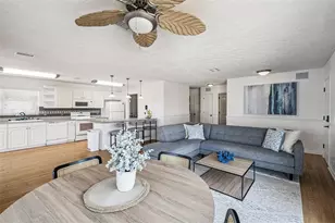 9914 Alavista Dr, Gibsonton, FL 33534 - Photo 10