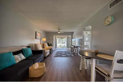 712 Cordova Green #712, Seminole, FL 33777 - Photo 4