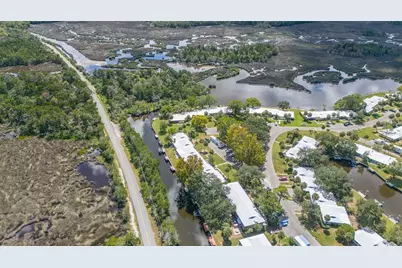 11316 W Bayshore Drive #57, Crystal River, FL 34429 - Photo 6