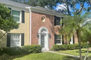 13831 Orange Sunset Dr, Tampa, FL 33618 - Photo 4