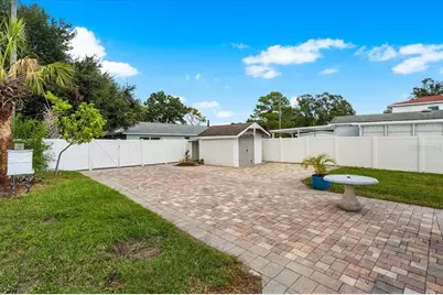 819 Southwest Boulevard N, Saint Petersburg, FL 33703 - Photo 22