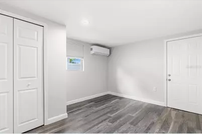 819 Southwest Boulevard N, Saint Petersburg, FL 33703 - Photo 16