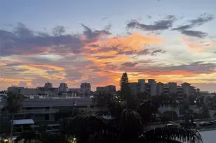 400 Island Way, Clearwater Beach, FL 33767 - Photo 2