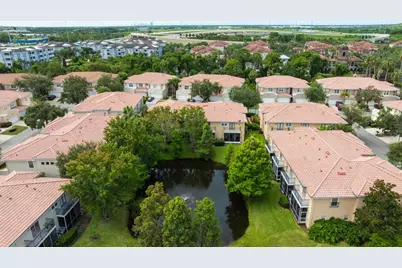 277 Valencia Circle, Saint Petersburg, FL 33716 - Photo 6