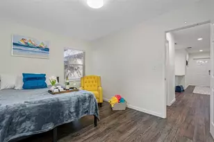 1303 E Norfolk St, Tampa, FL 33604 - Photo 8