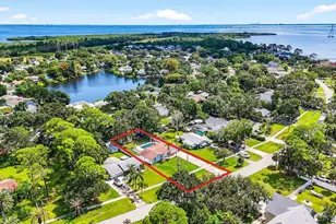 603 Shore Dr E, Oldsmar, FL 34677 - Photo 58