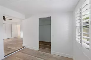 1872 New Hampshire Ave NE, Saint Petersburg, FL 33703 - Photo 22