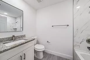 2515 Lake Ellen Cir, Tampa, FL 33618 - Photo 18
