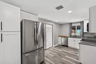 3220 Fairmount Dr, Holiday, FL 34691 - Photo 16