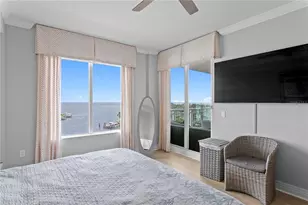 1325 NE Snell Isle Blvd NE, Saint Petersburg, FL 33704 - Photo 20