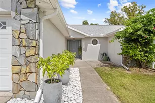 11717 Trumbull Dr, Spring Hill, FL 34609 - Photo 4