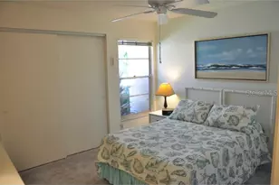 2630 Woodgate Ln, Sarasota, FL 34231 - Photo 12