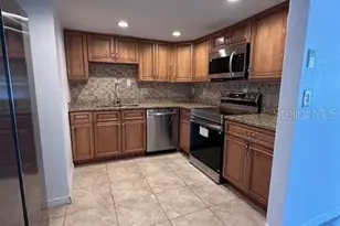 3426 Kimberly Oaks Dr, Holiday, FL 34691 - Photo 8