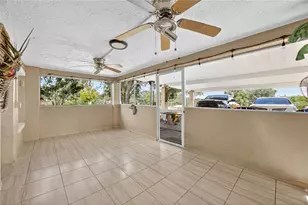 5426 Griffin View Dr, Lady Lake, FL 32159 - Photo 12