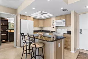 4900 Brittany Dr S, Saint Petersburg, FL 33715 - Photo 8