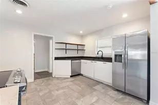 5529 Yorkshire Way, Sarasota, FL 34231 - Photo 12