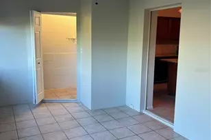 6645 1st Ave N, Saint Petersburg, FL 33710 - Photo 12