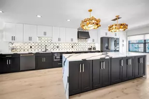678 76th Ave, Saint Pete Beach, FL 33706 - Photo 4