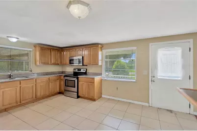 37317 Lemon Avenue, Zephyrhills, FL 33541 - Photo 6