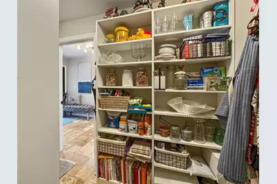 1220 81st Street S, Saint Petersburg, FL 33707 - Photo 18